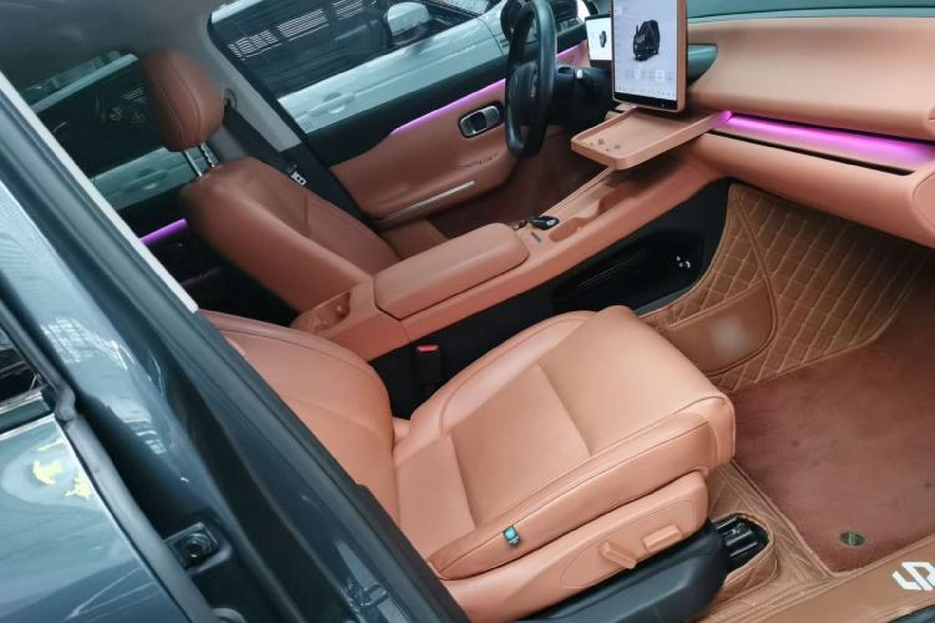 Used Leapmotor C16 2024 Range-Extended 200 Luxury Edition Right Front Seat