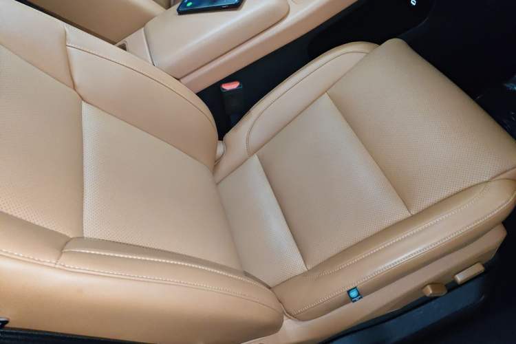 Used Leapmotor C16 2024 Range-Extended 200 Luxury Edition Right Front Seat