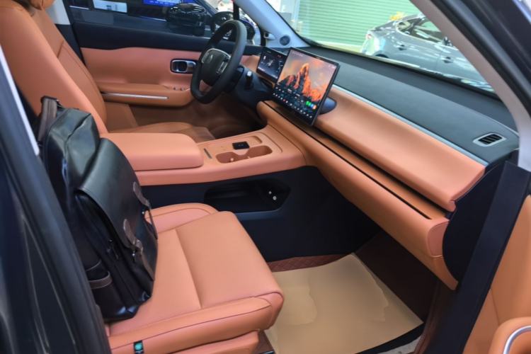 Used Leapmotor C16 2024 Range-Extended 200 Luxury Edition Right Front Seat