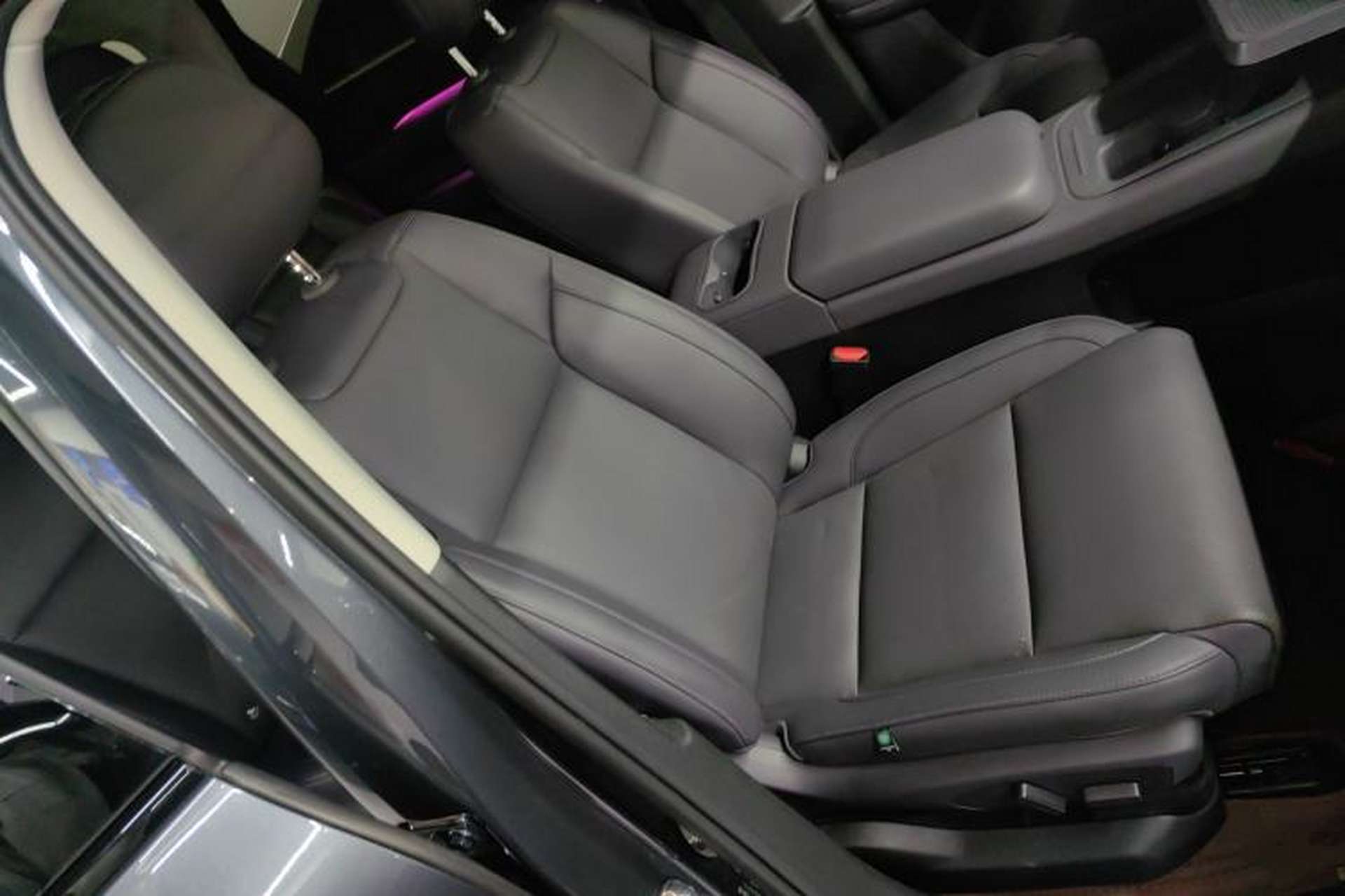 Used Leapmotor C16 2024 Range-Extended 200 Luxury Edition Right Front Seat