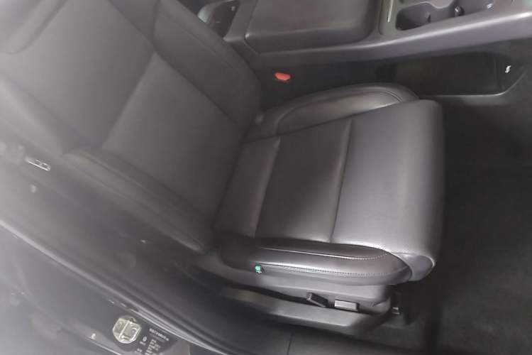Used Leapmotor C16 2024 Pure Electric 520 Deluxe Edition Right Front Seat