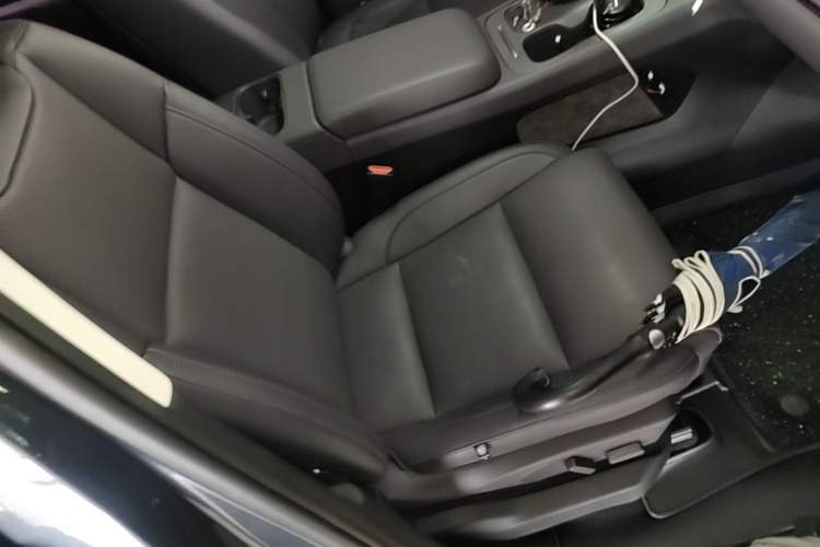 Used Leapmotor C16 2024 Pure Electric 520 Deluxe Edition Right Front Seat