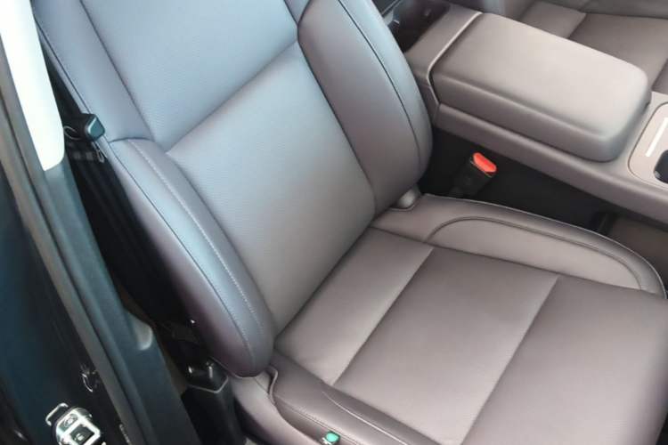 Used Leapmotor C16 2024 Range-Extended 200 Luxury Edition Right Front Seat