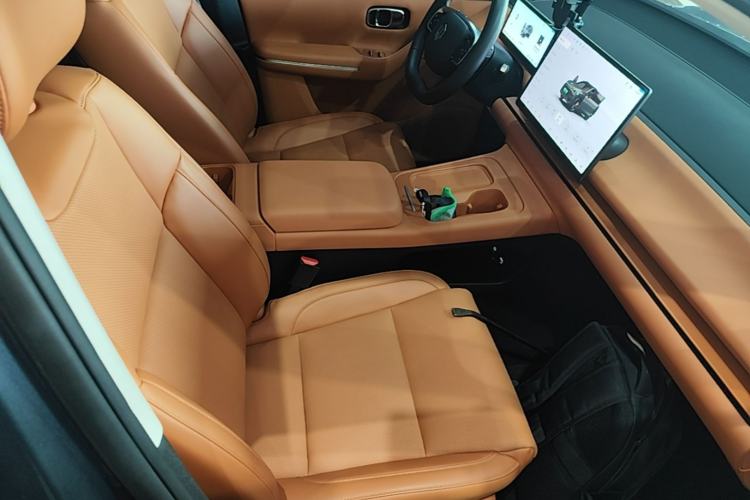 Used Leapmotor C16 2024 Range-Extended 200 Luxury Edition Right Front Seat