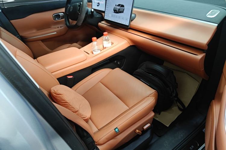 Used Leapmotor C16 2024 Range-Extended 200 Luxury Edition Right Front Seat