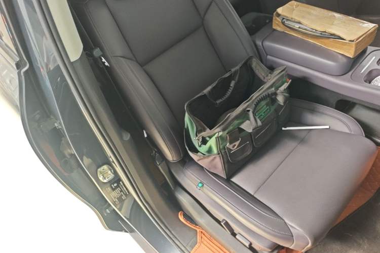 Used Leapmotor C16 2024 Range-Extended 200 Luxury Edition Right Front Seat