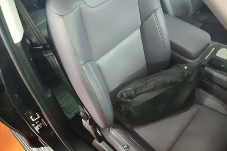 Used Leapmotor C16 2024 Pure Electric 520 Deluxe Edition Right Front Seat