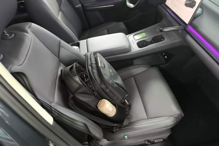 Used Leapmotor C16 2024 Range-Extended 200 Luxury Edition Right Front Seat