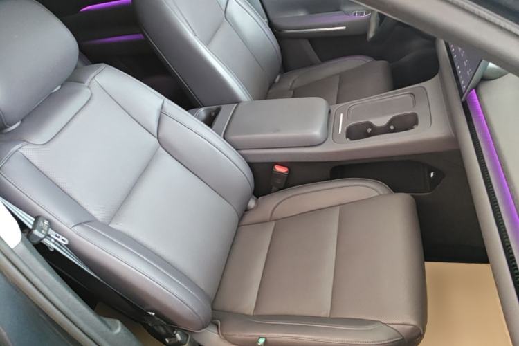 Used Leapmotor C16 2024 Range-Extended 200 Luxury Edition Right Front Seat