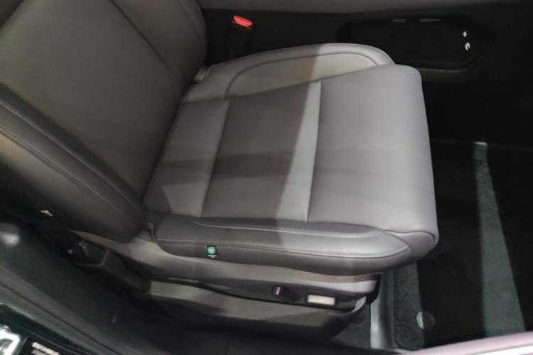Used Leapmotor C16 2024 All-Electric 520 LiDAR Edition Right Front Seat