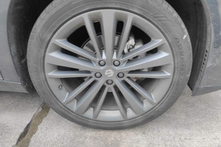 Used Leapmotor C16 2024 Range-Extended 200 Luxury Edition Right Front Wheel Hub