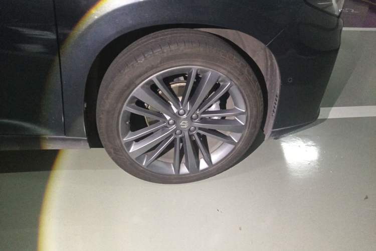 Used Leapmotor C16 2024 Range-Extended 200 Luxury Edition Right Front Wheel Hub