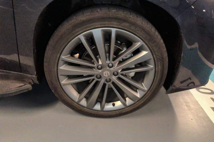 Used Leapmotor C16 2024 Range-Extended 200 Luxury Edition Right Front Wheel Hub