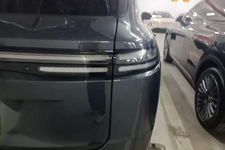 Used Leapmotor C16 2024 Range-Extended 200 Luxury Edition Right Rear Taillight