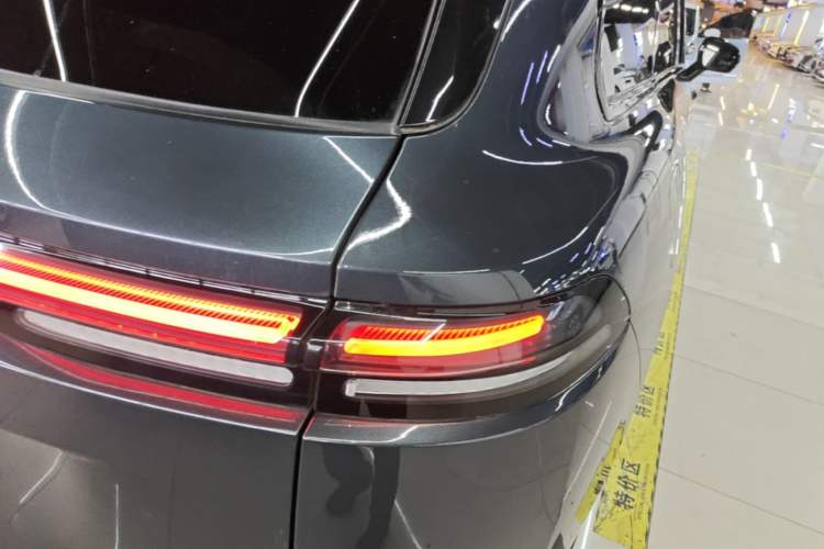 Used Leapmotor C16 2024 Range-Extended 200 Luxury Edition Right Rear Taillight