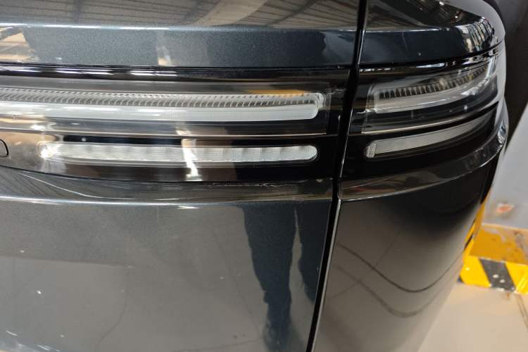 Used Leapmotor C16 2024 Range-Extended 200 Luxury Edition Right Rear Taillight