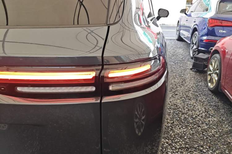 Used Leapmotor C16 2024 Range-Extended 200 Luxury Edition Right Rear Taillight