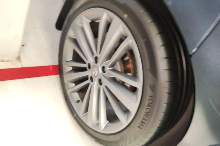 Used Leapmotor C16 2024 Range-Extended 200 Luxury Edition Right Rear Wheel Hub