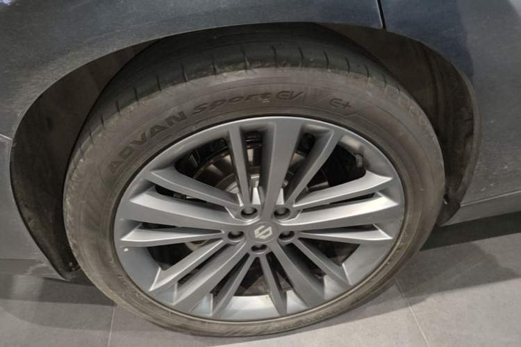 Used Leapmotor C16 2024 Range-Extended 200 Luxury Edition Right Rear Wheel Hub