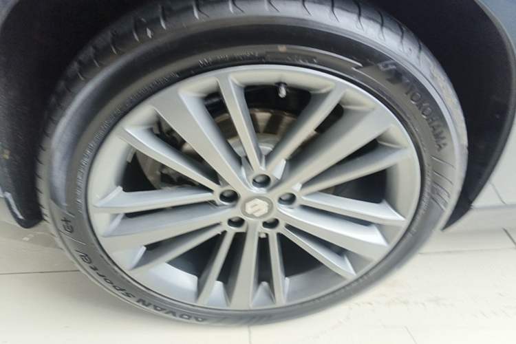Used Leapmotor C16 2024 Range-Extended 200 Luxury Edition Right Rear Wheel Hub