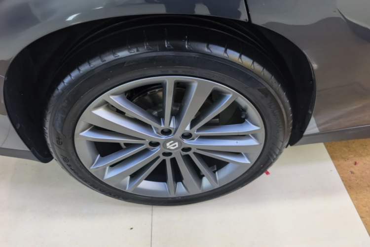 Used Leapmotor C16 2024 Range-Extended 200 Luxury Edition Right Rear Wheel Hub