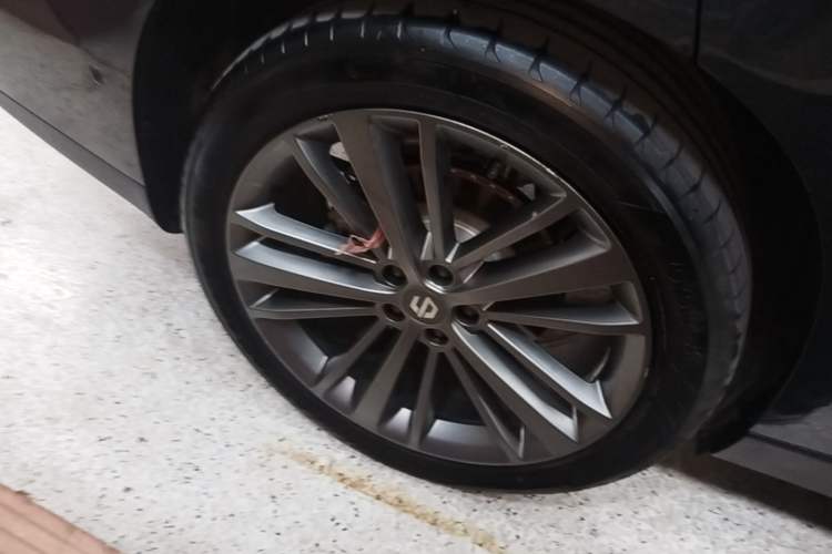 Used Leapmotor C16 2024 Range-Extended 200 Luxury Edition Right Rear Wheel Hub