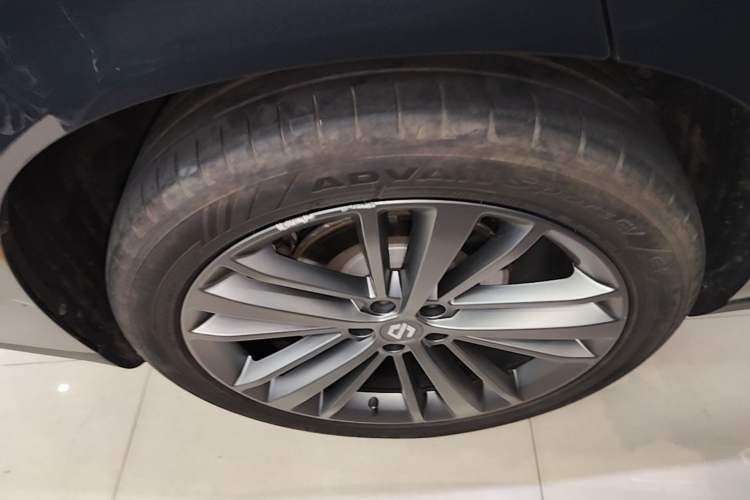 Used Leapmotor C16 2024 Range-Extended 200 Luxury Edition Right Rear Wheel Hub