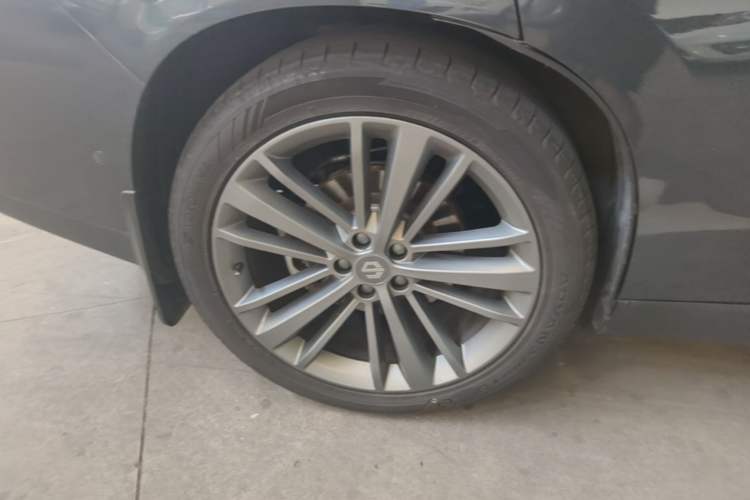 Used Leapmotor C16 2024 Pure Electric 520 Deluxe Edition Right Rear Wheel Hub