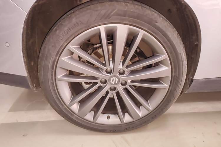 Used Leapmotor C16 2024 Range-Extended 200 LiDAR Edition Right Rear Wheel Hub