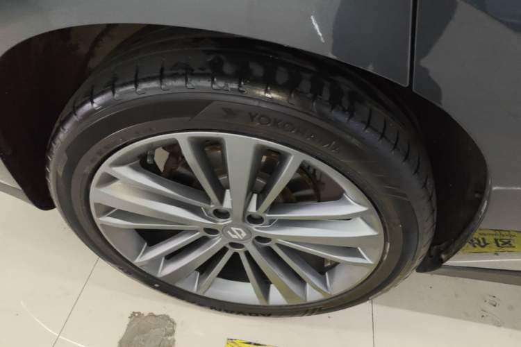Used Leapmotor C16 2024 Range-Extended 200 Luxury Edition Right Rear Wheel Hub