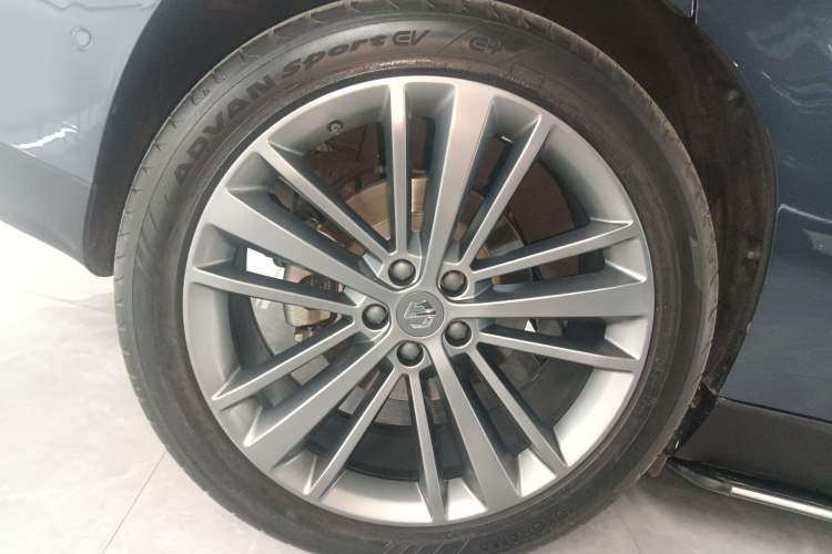 Used Leapmotor C16 2024 Range-Extended 200 Luxury Edition Right Rear Wheel Hub