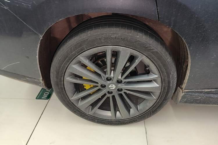 Used Leapmotor C16 2024 Range-Extended 200 Luxury Edition Right Rear Wheel Hub