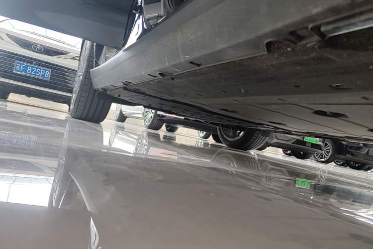 Used Leapmotor C16 2024 Range-Extended 200 Luxury Edition Right Side Sill