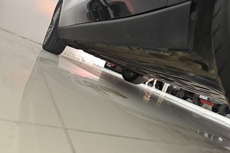 Used Leapmotor C16 2024 Range-Extended 200 Luxury Edition Right Side Sill