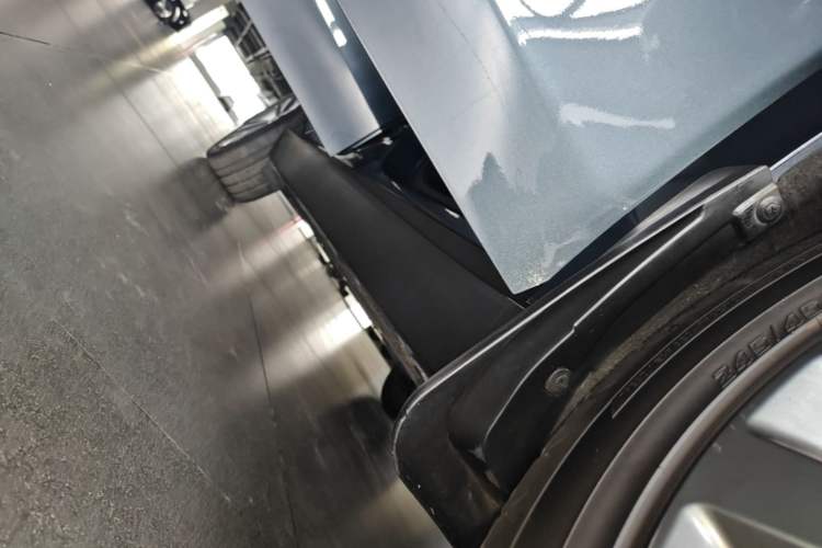Used Leapmotor C16 2024 Pure Electric 580 LiDAR Edition Right Side Sill