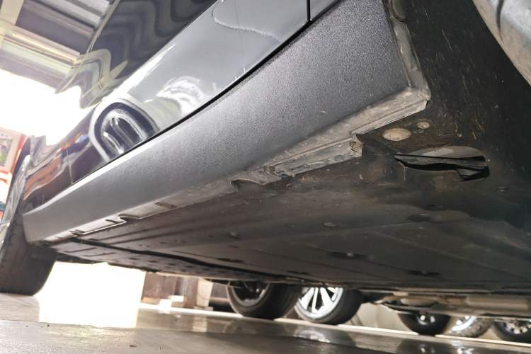 Used Leapmotor C16 2024 Range-Extended 200 Luxury Edition Right Side Sill