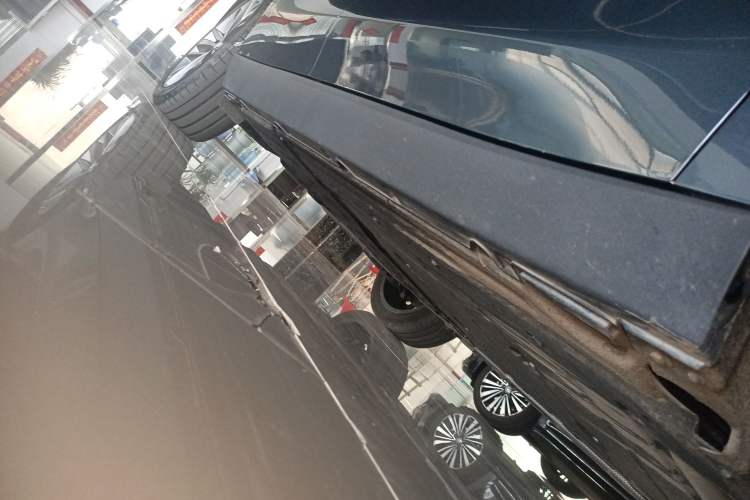 Used Leapmotor C16 2024 Range-Extended 200 Luxury Edition Right Side Sill