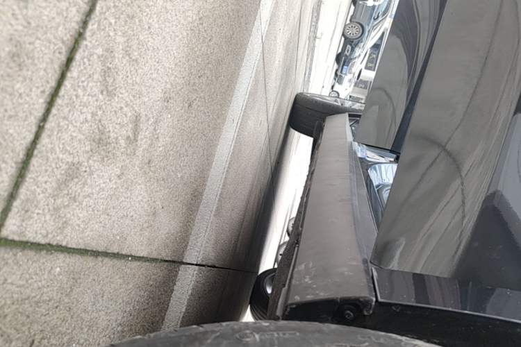 Used Leapmotor C16 2024 Pure Electric 520 Deluxe Edition Right Side Sill