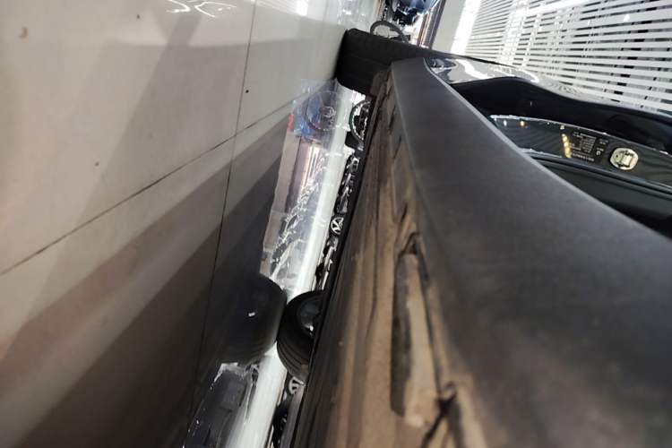 Used Leapmotor C16 2024 Range-Extended 200 Luxury Edition Right Side Sill