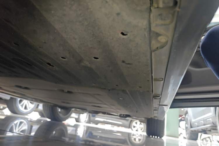 Used Leapmotor C16 2024 Range-Extended 200 Luxury Edition Right Side Sill