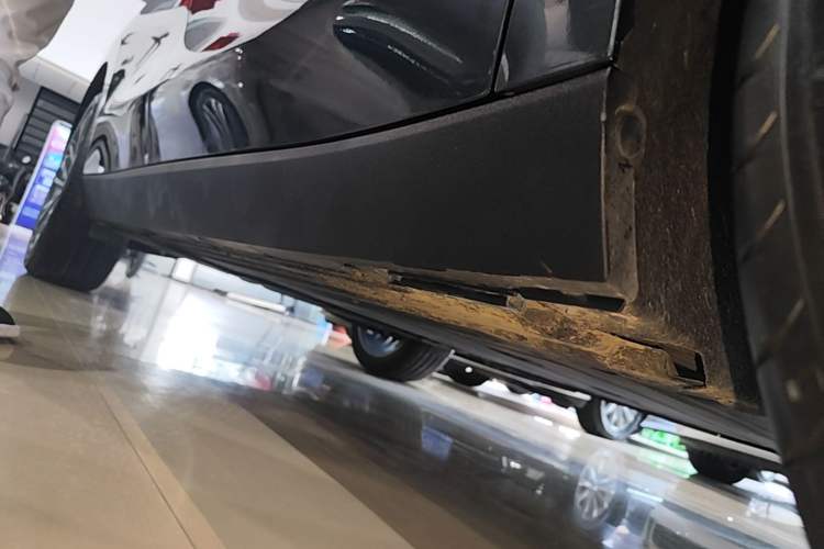 Used Leapmotor C16 2024 Range-Extended 200 LiDAR Edition Right Side Sill