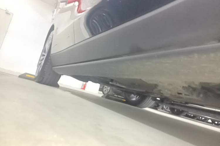 Used Leapmotor C16 2024 Range-Extended 200 Luxury Edition Right Side Sill
