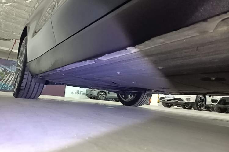 Used Leapmotor C16 2024 Range-Extended 200 Luxury Edition Right Side Sill