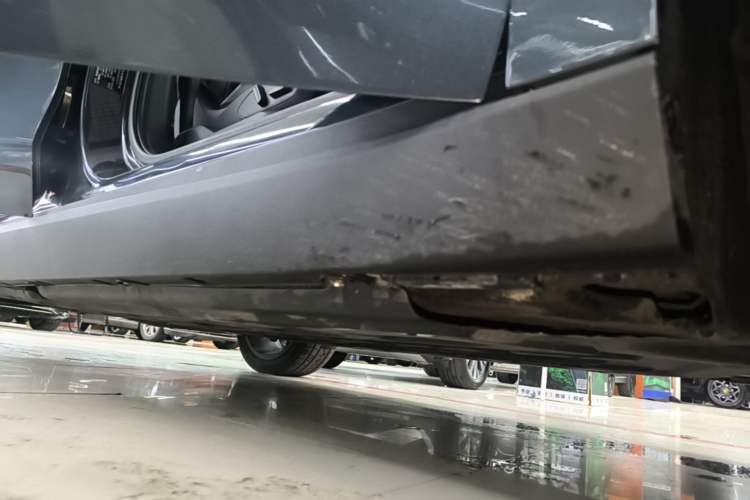Used Leapmotor C16 2024 Range-Extended 200 Luxury Edition Right Side Sill