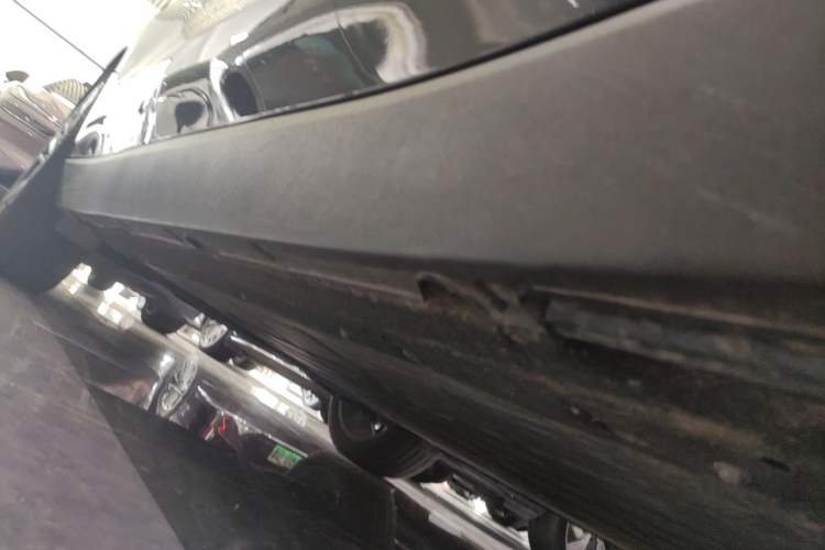 Used Leapmotor C16 2024 All-Electric 520 LiDAR Edition Right Side Sill