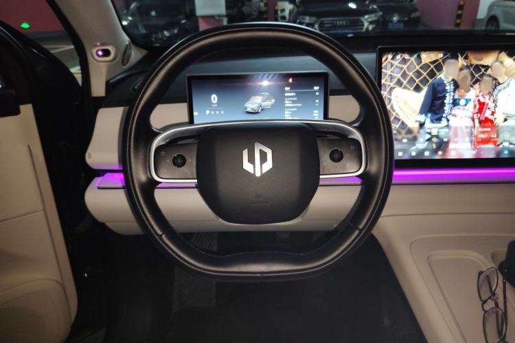 Used Leapmotor C16 2024 Range-Extended 200 Luxury Edition Steering Wheel