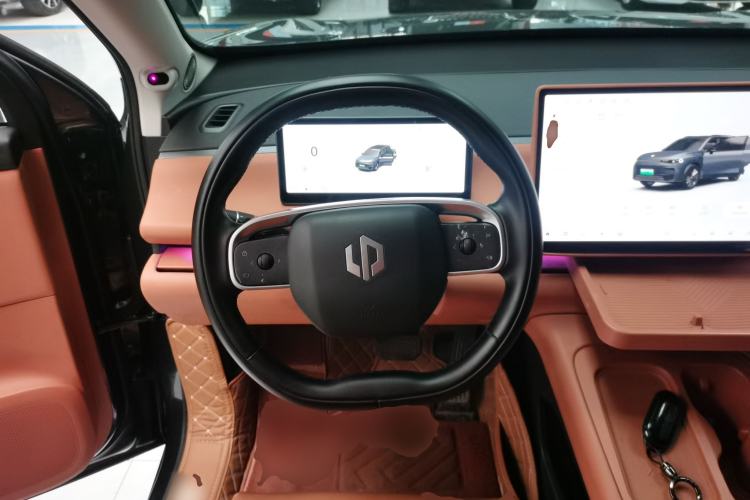 Used Leapmotor C16 2024 Range-Extended 200 Luxury Edition Steering Wheel