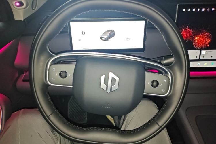 Used Leapmotor C16 2024 Pure Electric 580 LiDAR Edition Steering Wheel