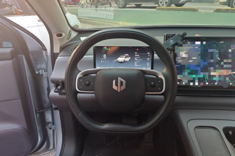 Used Leapmotor C16 2024 Range-Extended 200 Luxury Edition Steering Wheel