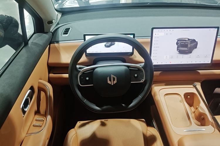 Used Leapmotor C16 2024 Range-Extended 200 Luxury Edition Steering Wheel